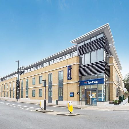 Travelodge London Richmond Central Экстерьер фото