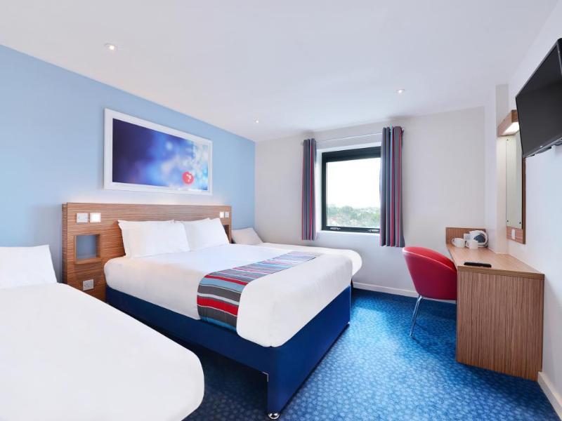 Travelodge London Richmond Central Экстерьер фото